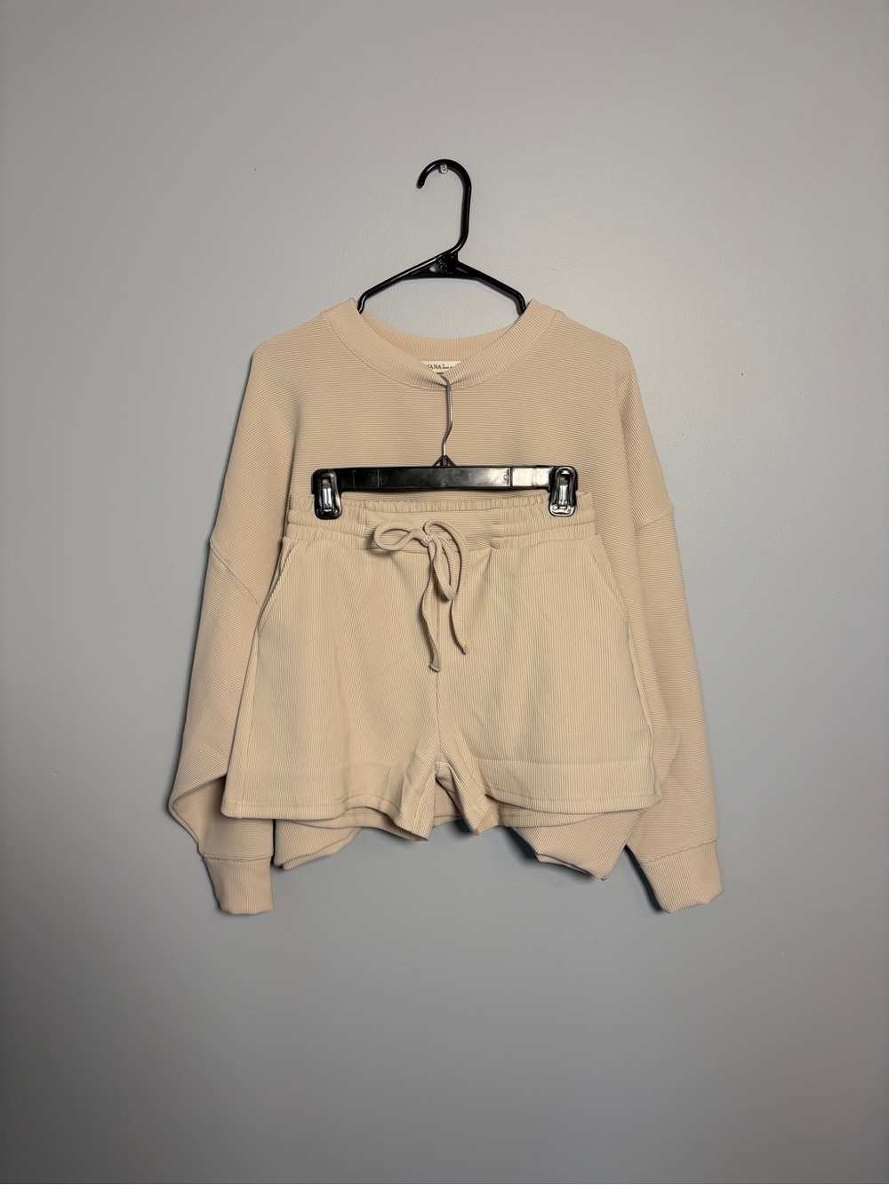 NWOT Zenana Outfitters Neutral Cream Drawstring Lounge Shorts